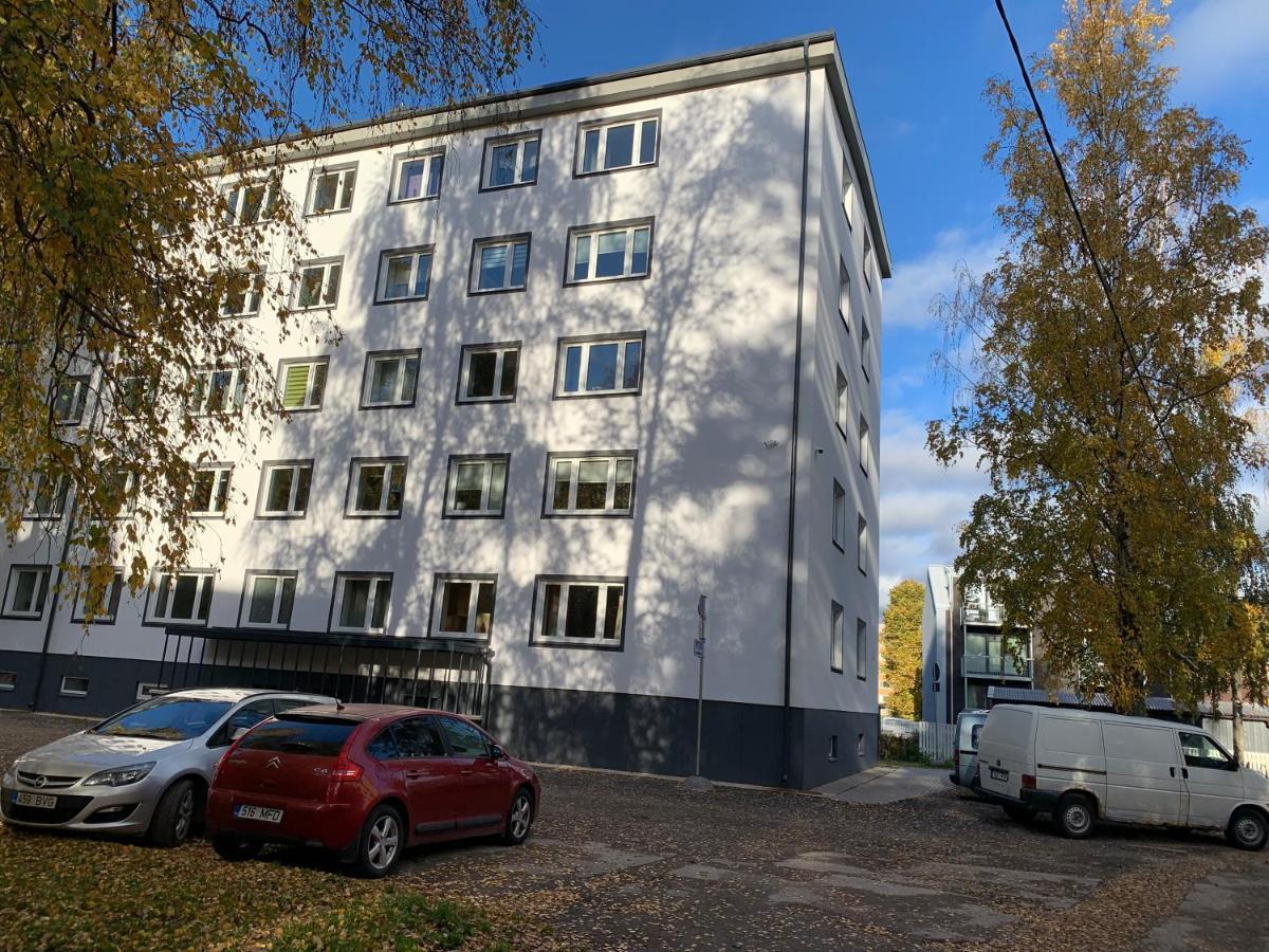 Uus 13B, Beautiful 3-Bedroom Apartment - 3 Big Beds Tartu Exterior foto